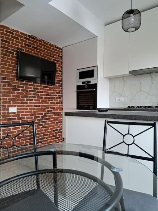 Classy Apartment With Parking In The City Center Bucarest Extérieur photo
